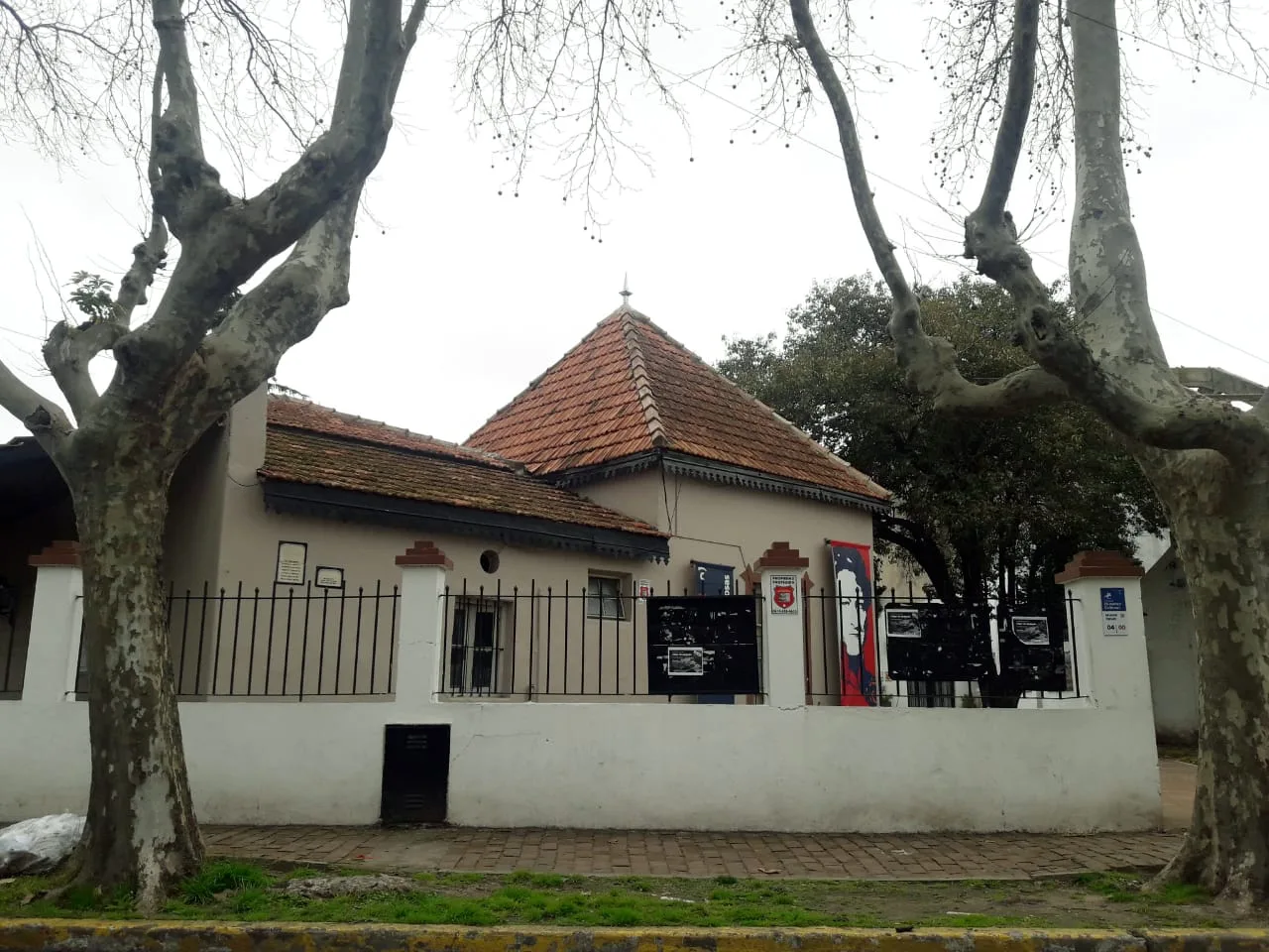 edificio histórico en honor al restaurador