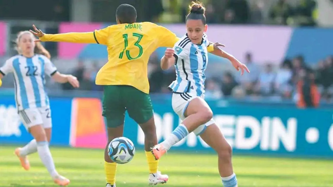 El fútbol femenino ganó público, pero la visibilidad y la profesionalización siguen rezagadas