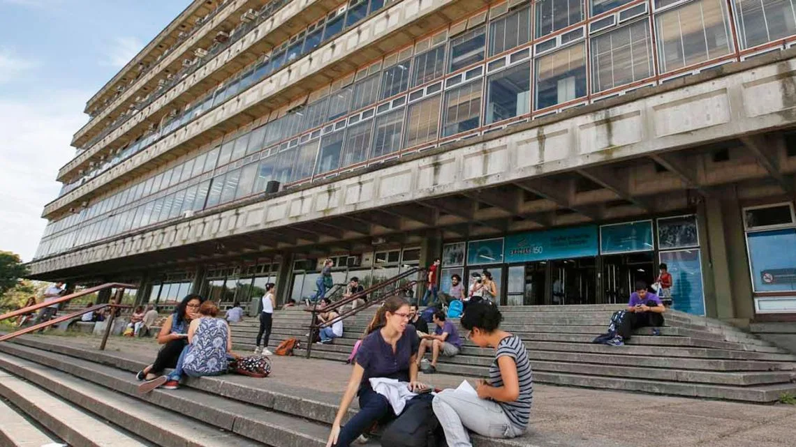 La UBA tiene cinco carreras en el top 50 del mundo según QS 2026